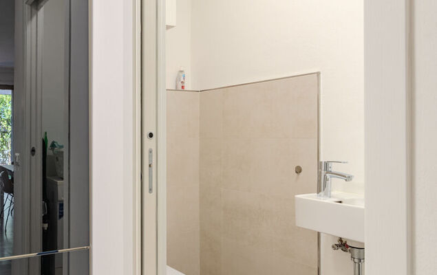 Garden Apartment - Photo 24